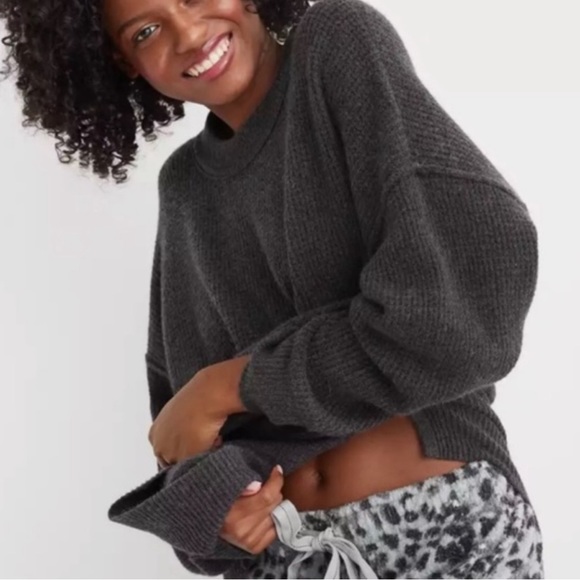 aerie Sweaters - Aerie Waffle Oversized Crew Sweater Size M